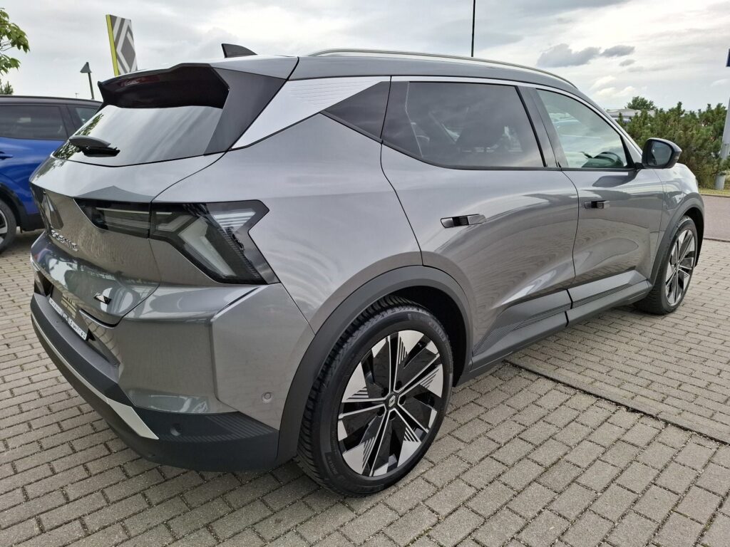 Renault Scenic E-TECH Exposé-Bild 7