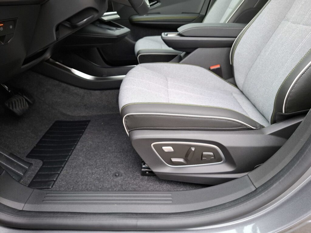 Renault Scenic E-TECH Exposé-Bild 34