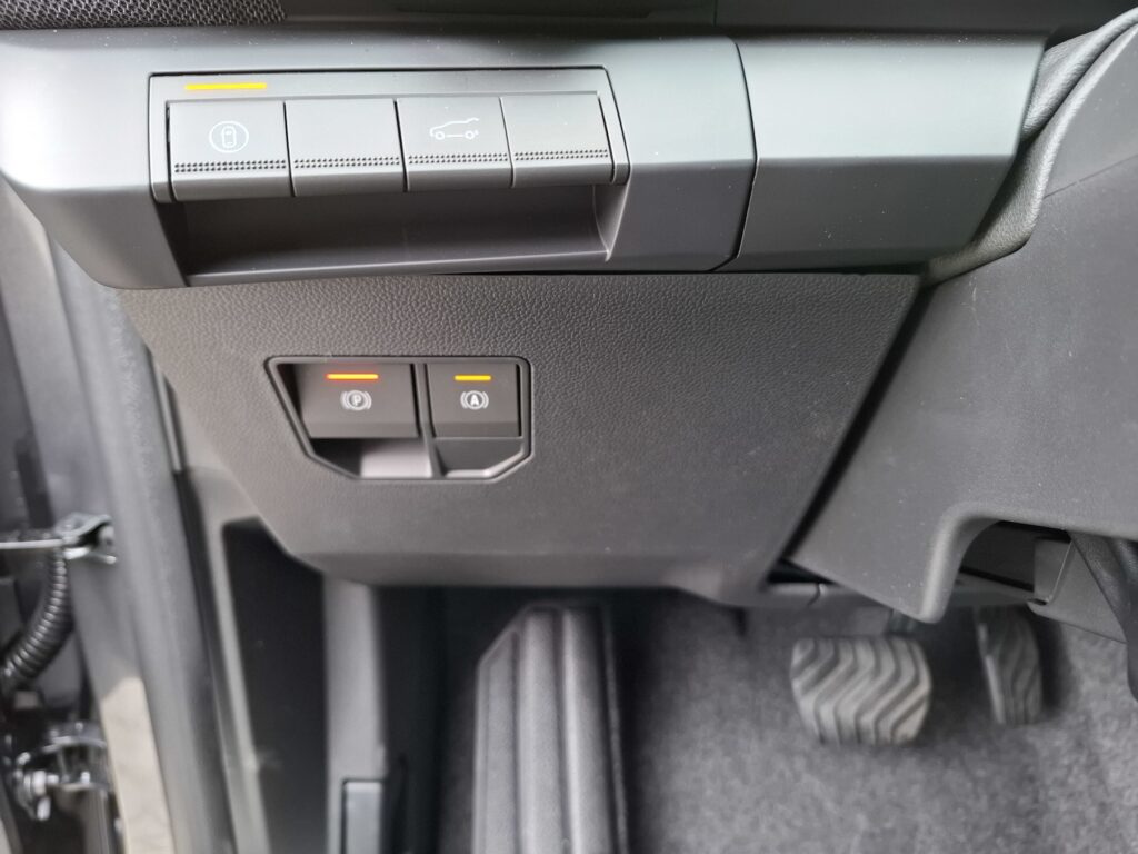 Renault Scenic E-TECH Exposé-Bild 37