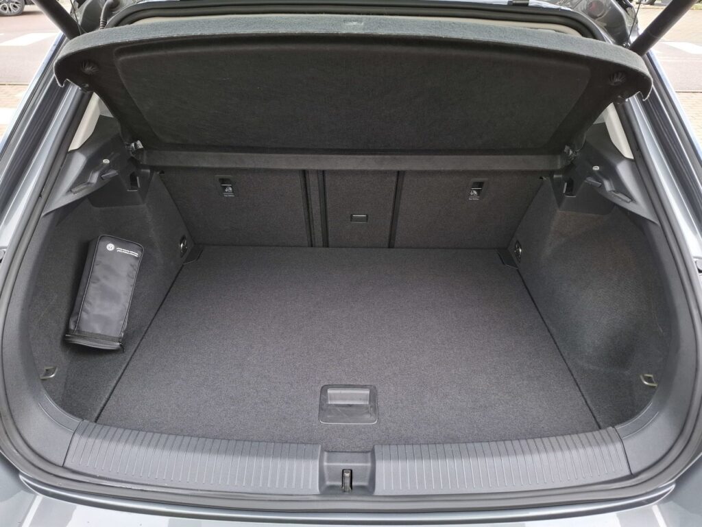 VW T-Roc Exposé-Bild 9