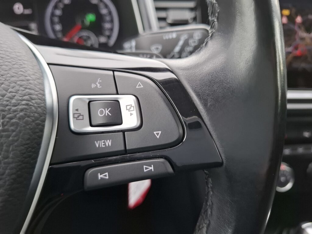 VW T-Roc Exposé-Bild 21