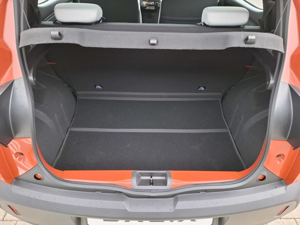 Dacia Spring Exposé-Bild 9