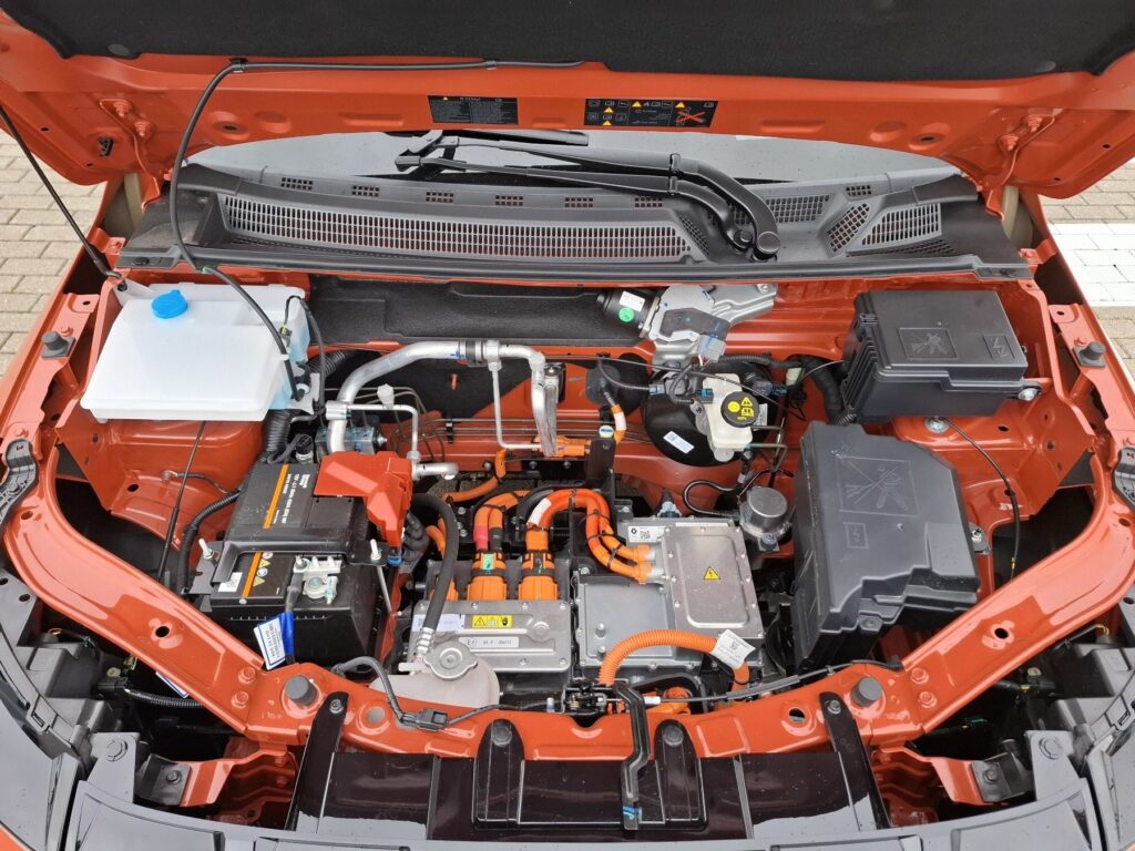 Dacia Spring Exposé-Bild 28