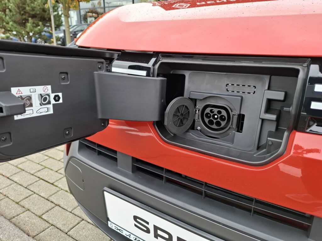 Dacia Spring Exposé-Bild 30