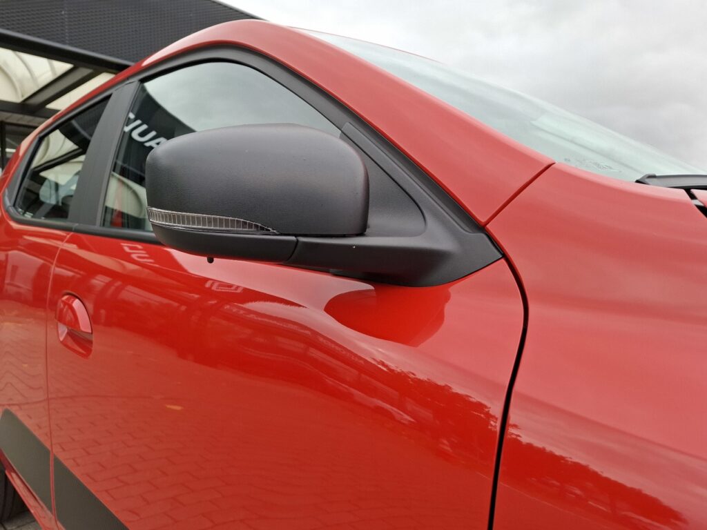 Dacia Spring Exposé-Bild 32