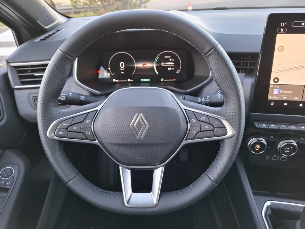 Renault Clio Exposé-Bild 17