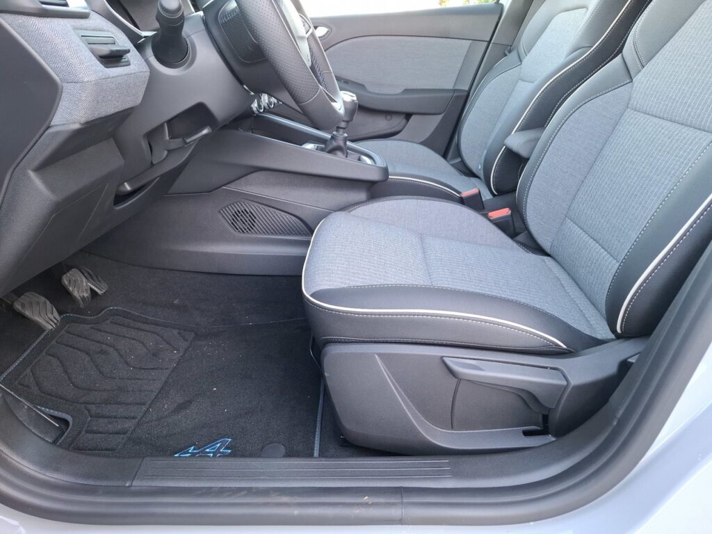 Renault Clio Exposé-Bild 28