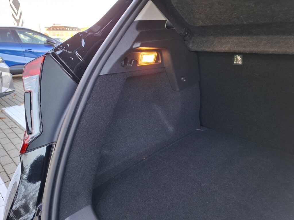 Renault Captur Exposé-Bild 11