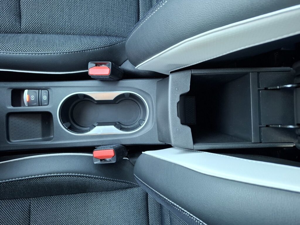 Renault Captur Exposé-Bild 26