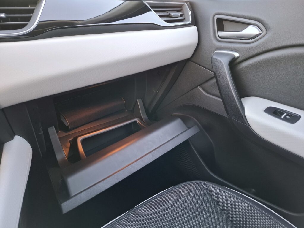 Renault Captur Exposé-Bild 27