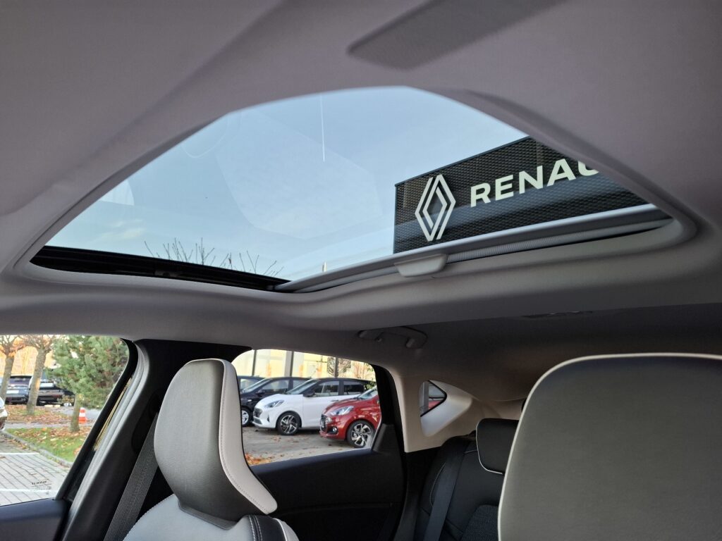 Renault Captur Exposé-Bild 30