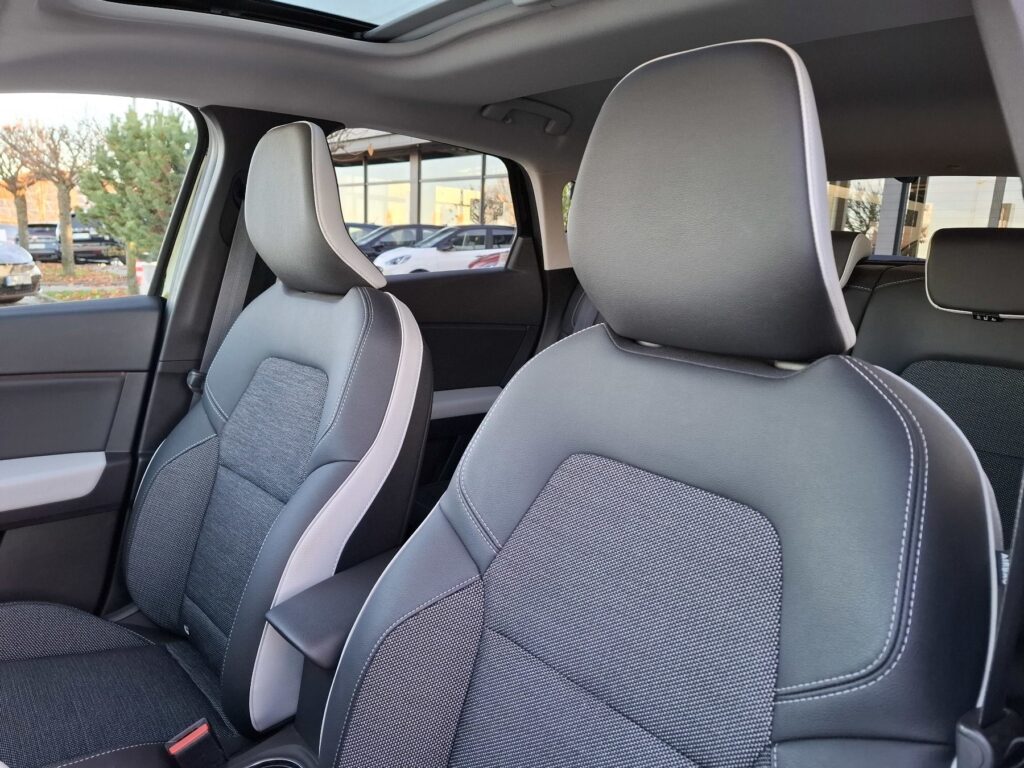 Renault Captur Exposé-Bild 31