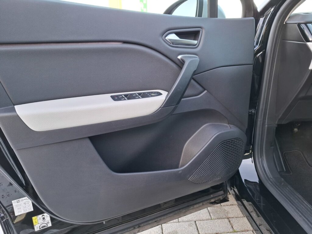 Renault Captur Exposé-Bild 33