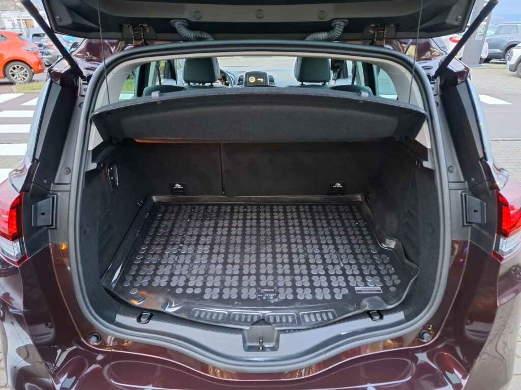 Renault Scenic Exposé-Bild 10