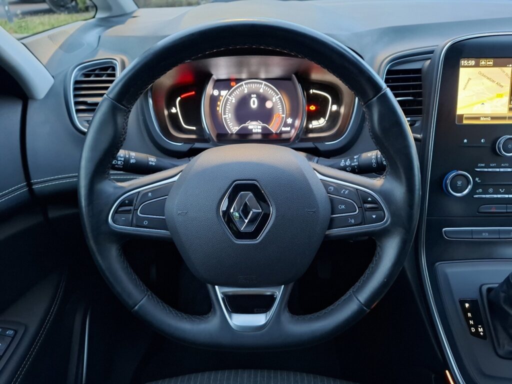 Renault Scenic Exposé-Bild 23