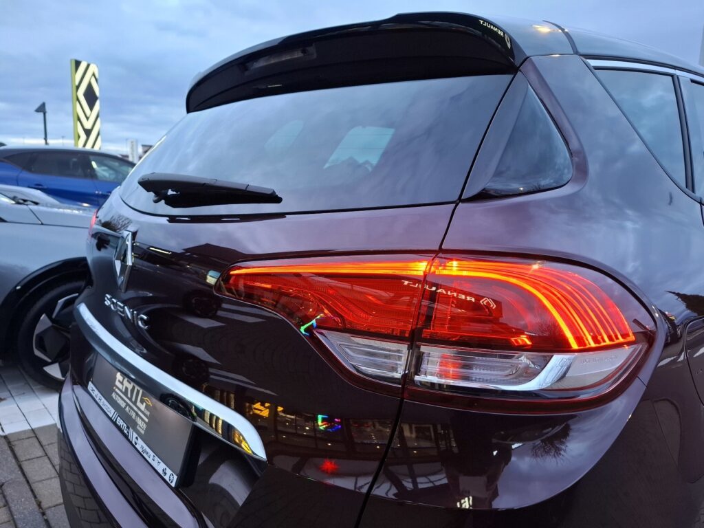 Renault Scenic Exposé-Bild 43