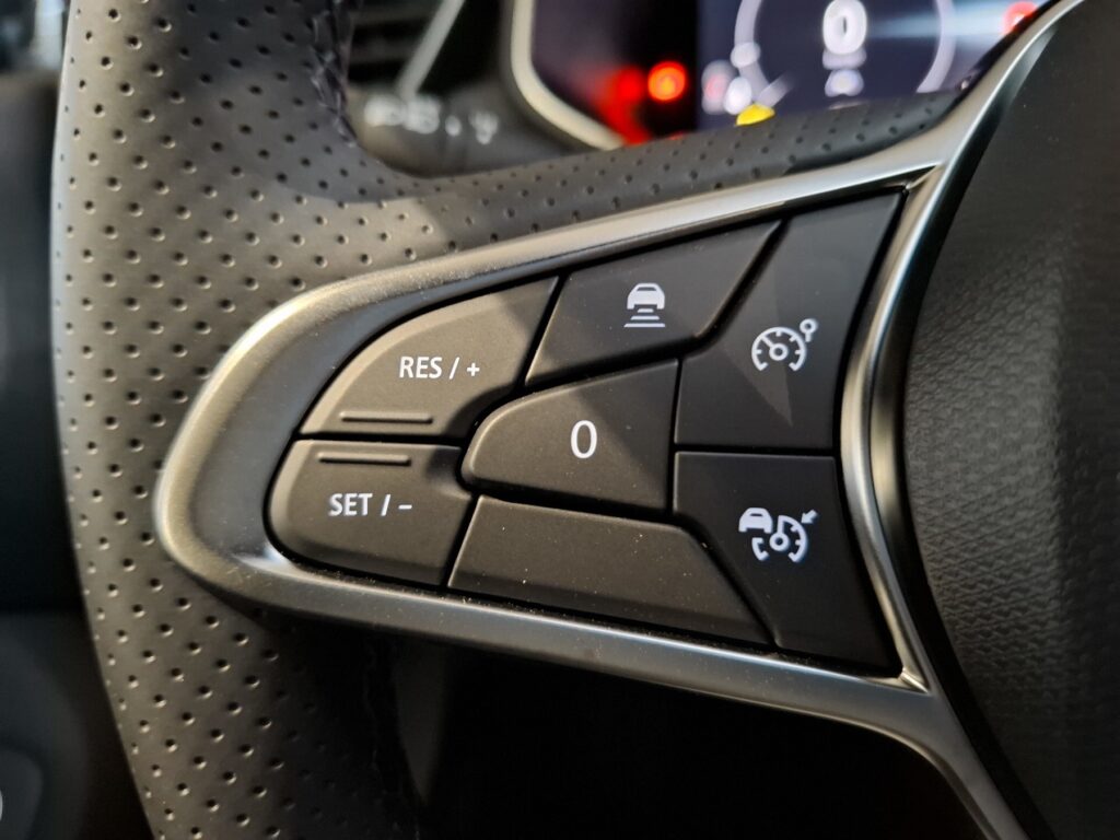 Renault Clio Exposé-Bild 19