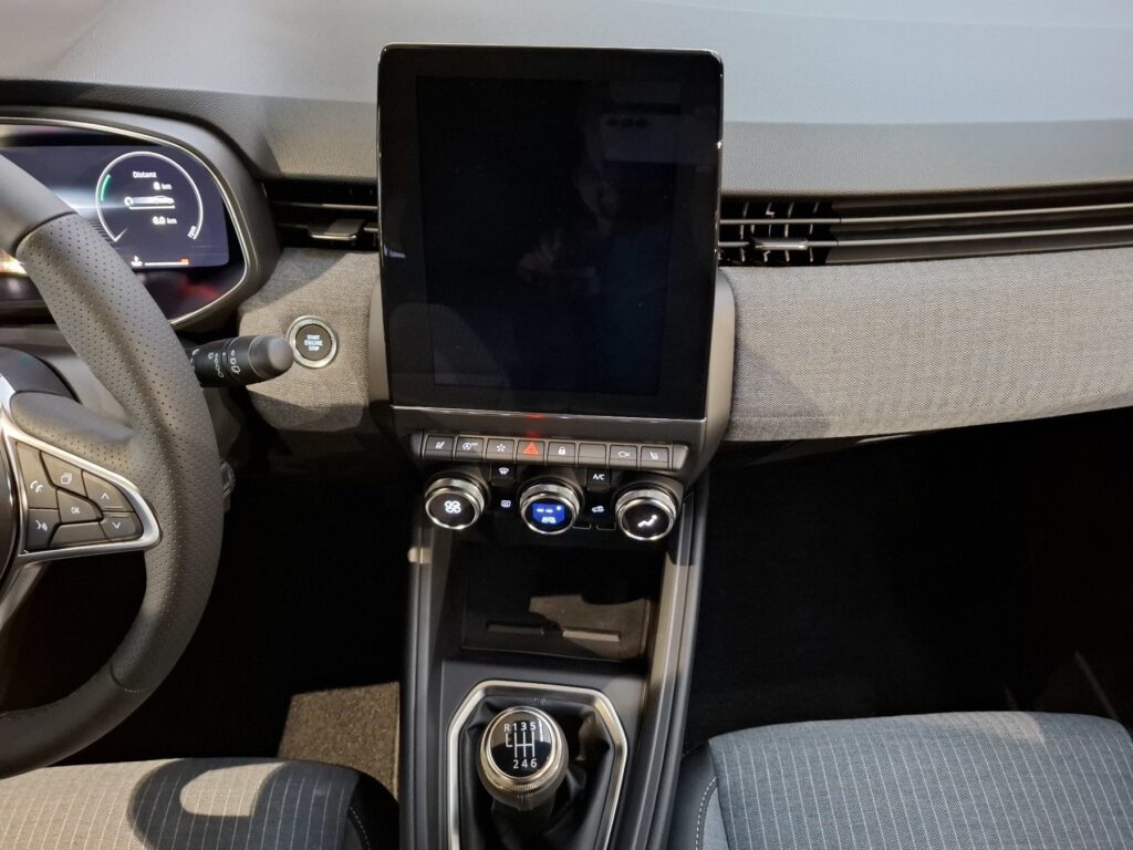 Renault Clio Exposé-Bild 22