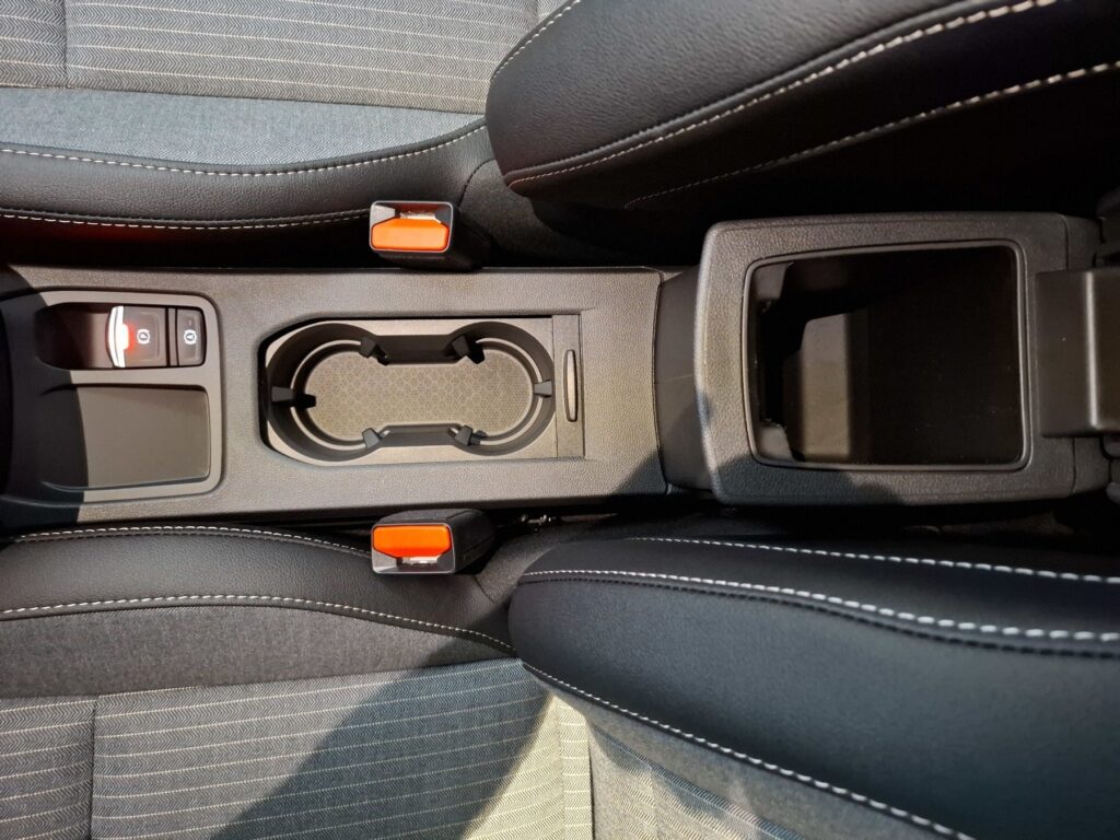 Renault Clio Exposé-Bild 26