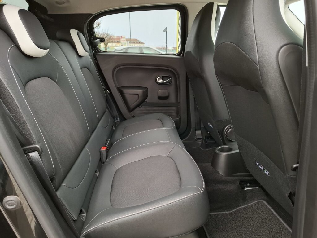 Renault Twingo Exposé-Bild 14