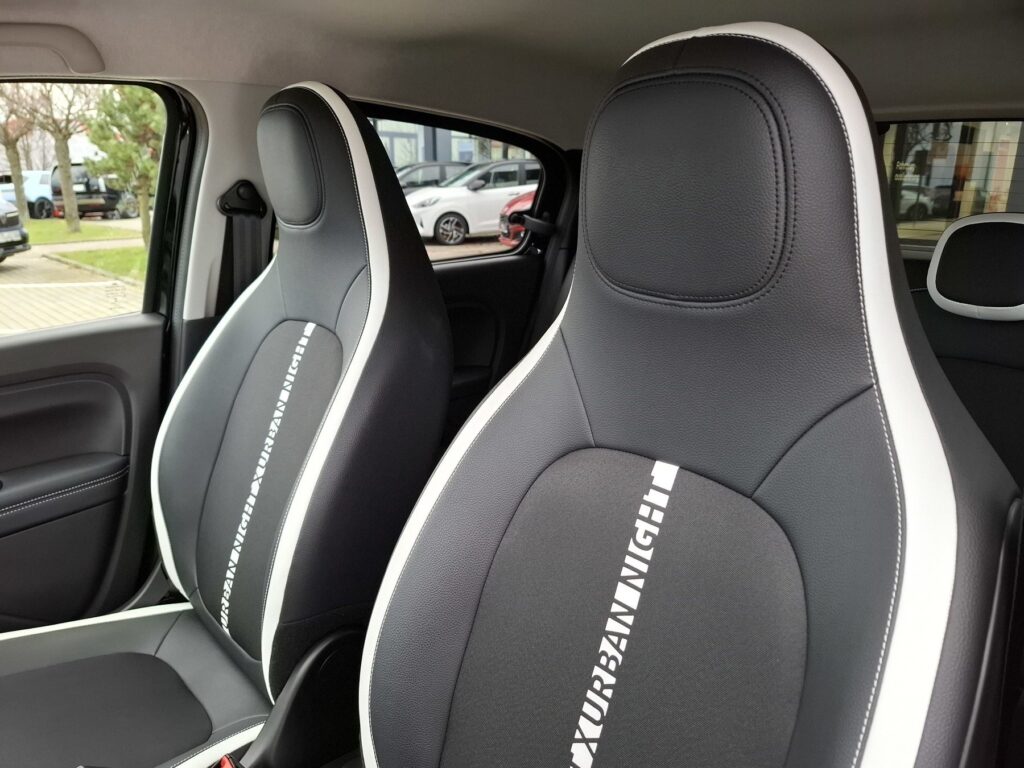 Renault Twingo Exposé-Bild 27