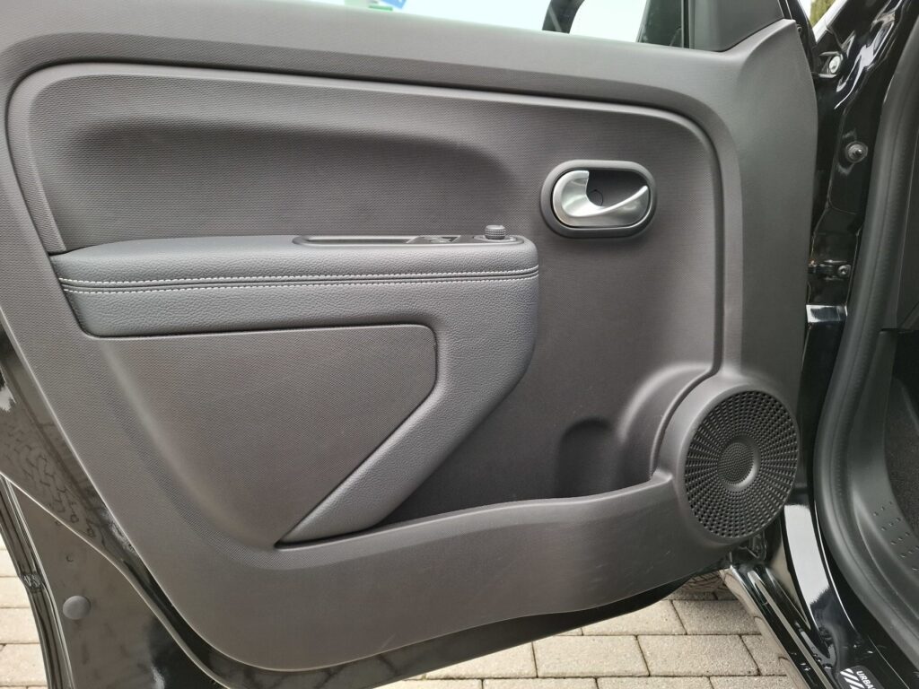 Renault Twingo Exposé-Bild 29