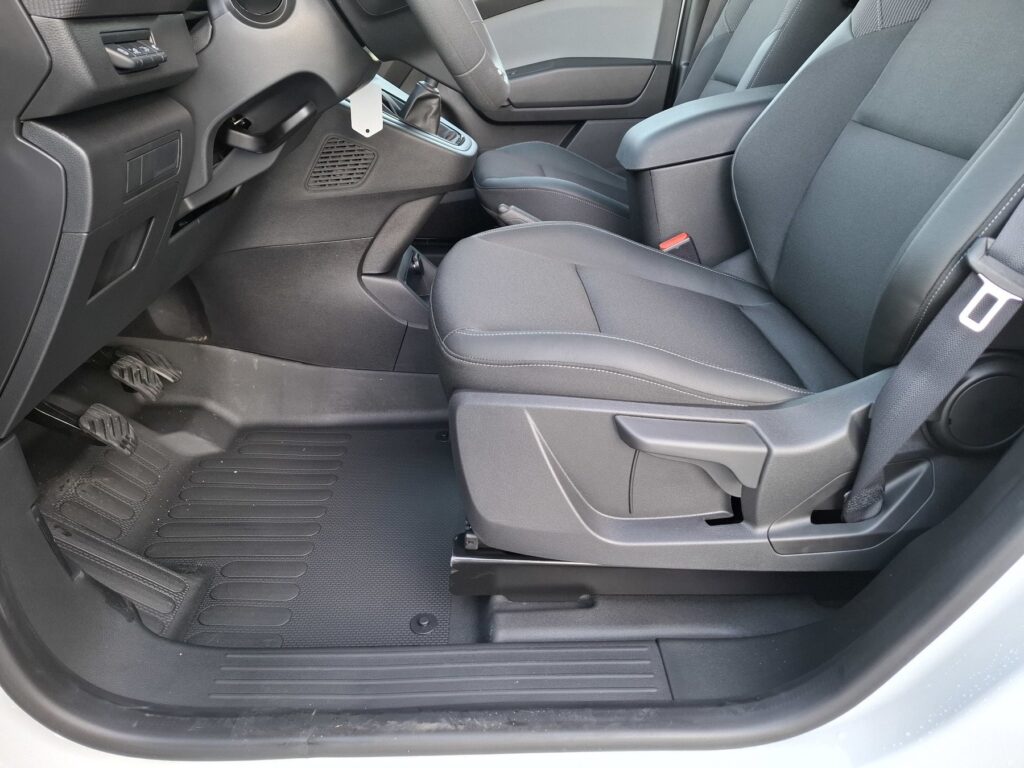 Renault Kangoo Exposé-Bild 33