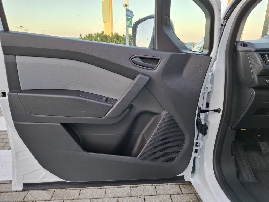 Renault Kangoo Exposé-Bild 34