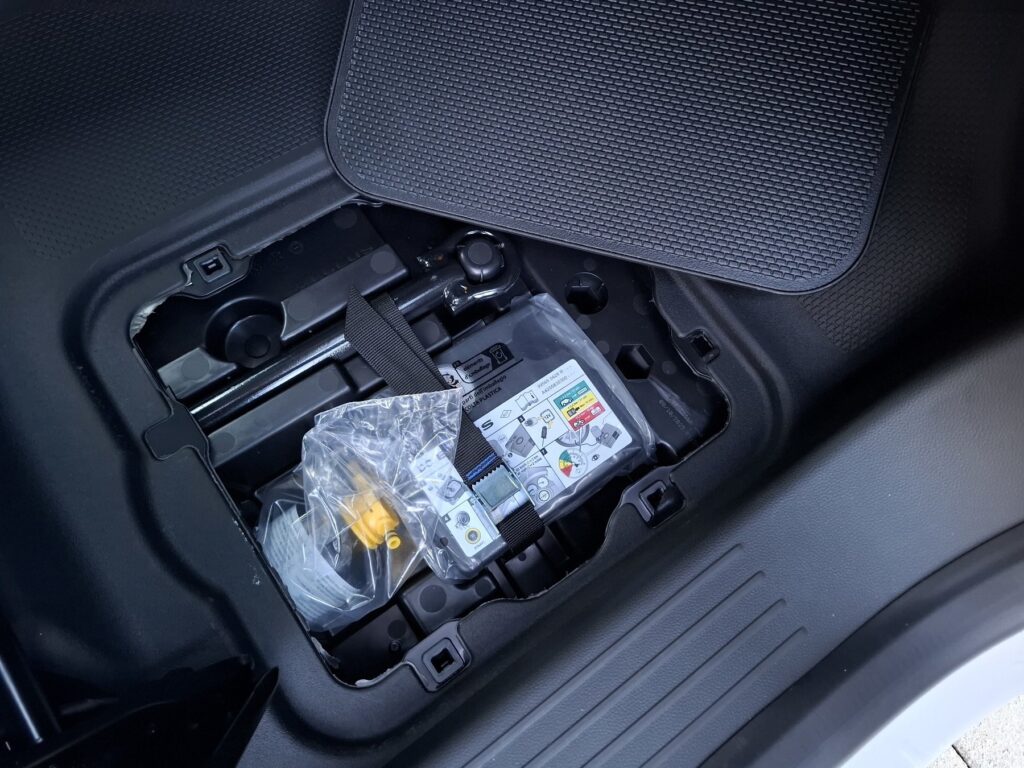 Renault Kangoo Exposé-Bild 41