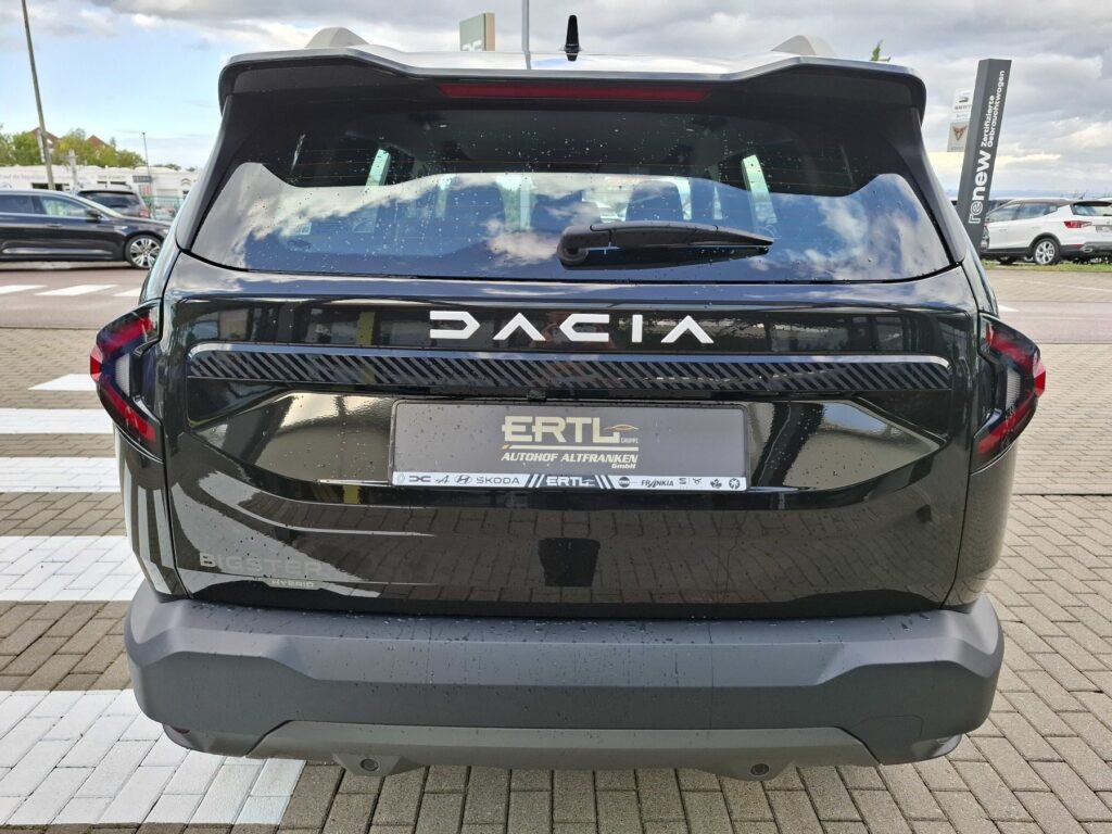 Dacia Bigster Exposé-Bild 9