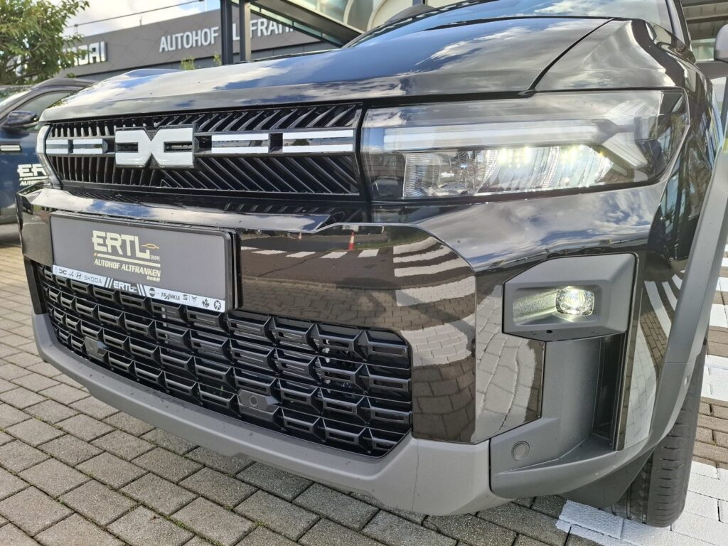 Dacia Bigster Exposé-Bild 41