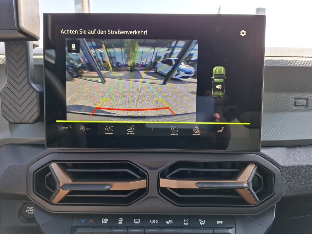 Dacia Duster Exposé-Bild 23