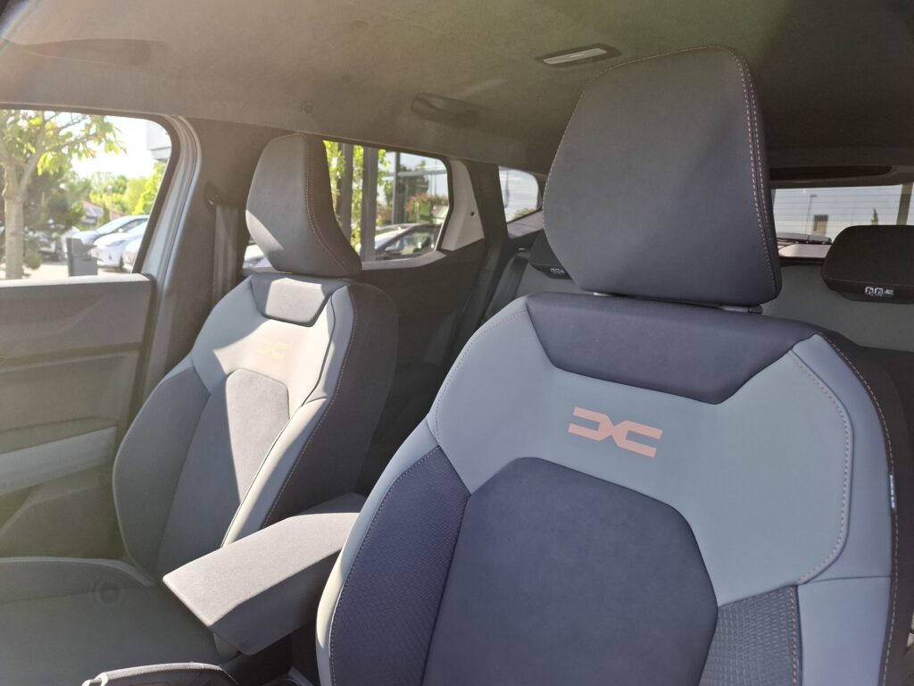 Dacia Duster Exposé-Bild 28
