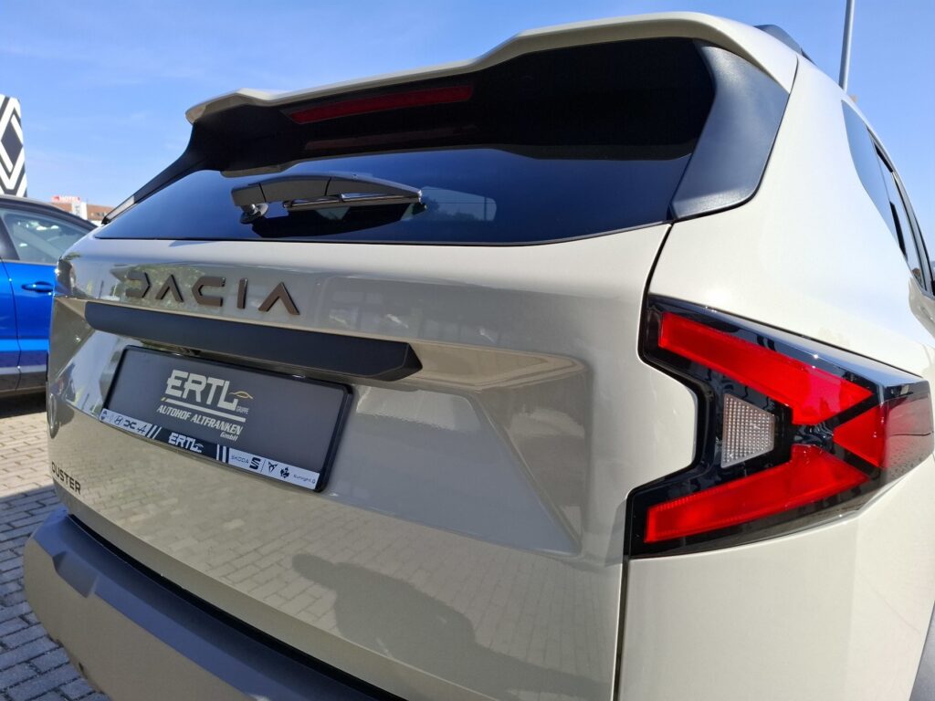 Dacia Duster Exposé-Bild 38