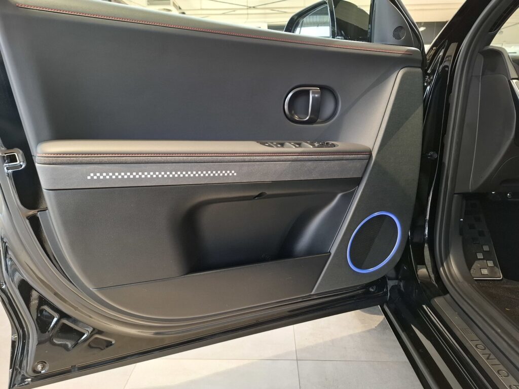 HYUNDAI IONIQ 5 Exposé-Bild 32