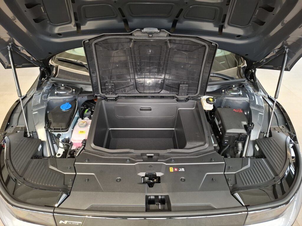 HYUNDAI IONIQ 5 Exposé-Bild 36