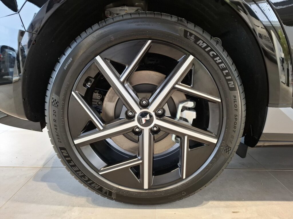 HYUNDAI IONIQ 5 Exposé-Bild 38