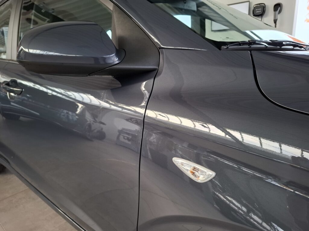 HYUNDAI i10 Exposé-Bild 32