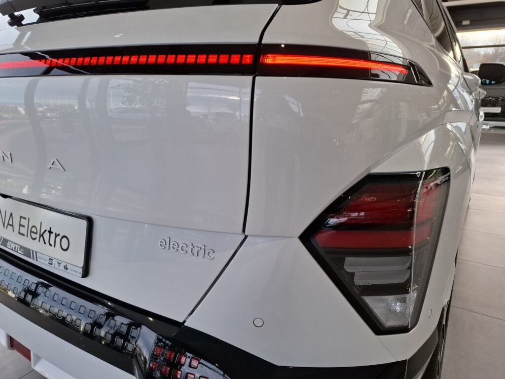 HYUNDAI KONA Elektro Exposé-Bild 34