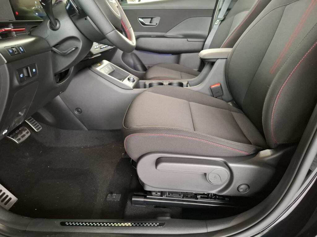 HYUNDAI KONA Elektro Exposé-Bild 31