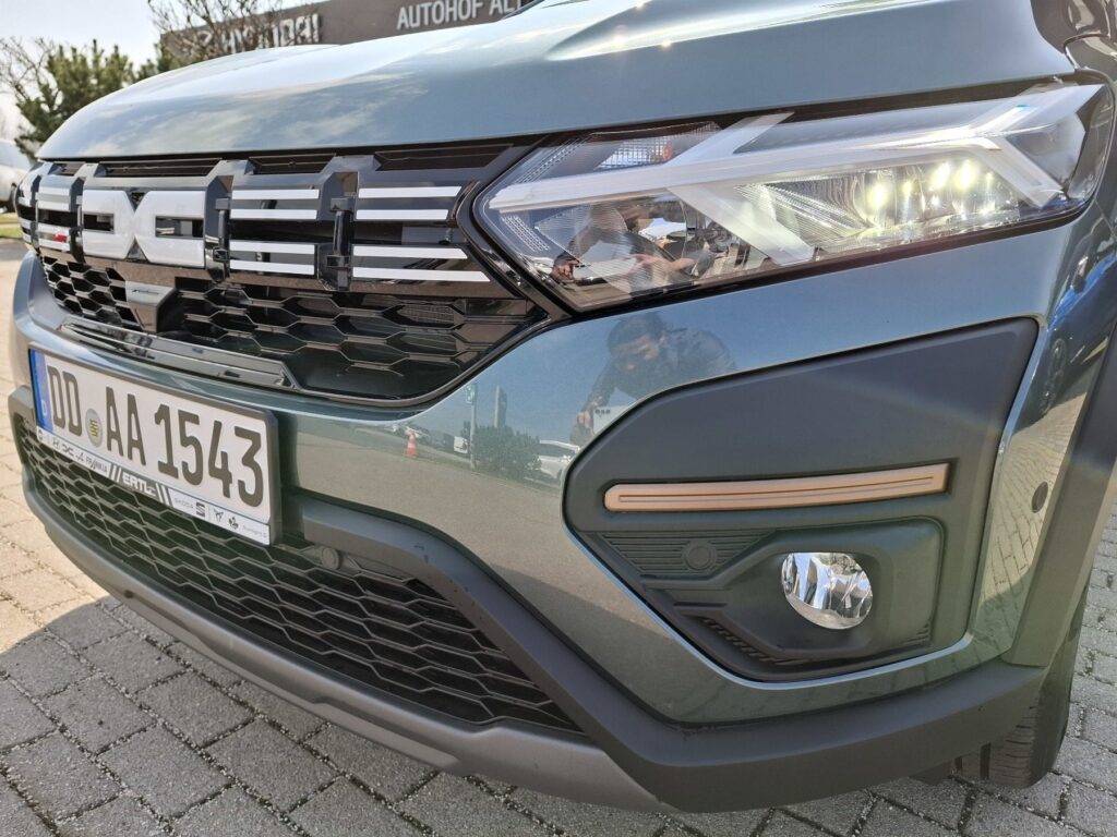 Dacia Jogger Exposé-Bild 37