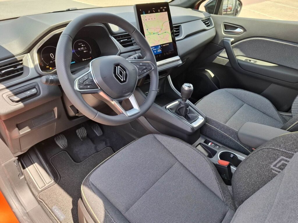 Renault Captur Exposé-Bild 20