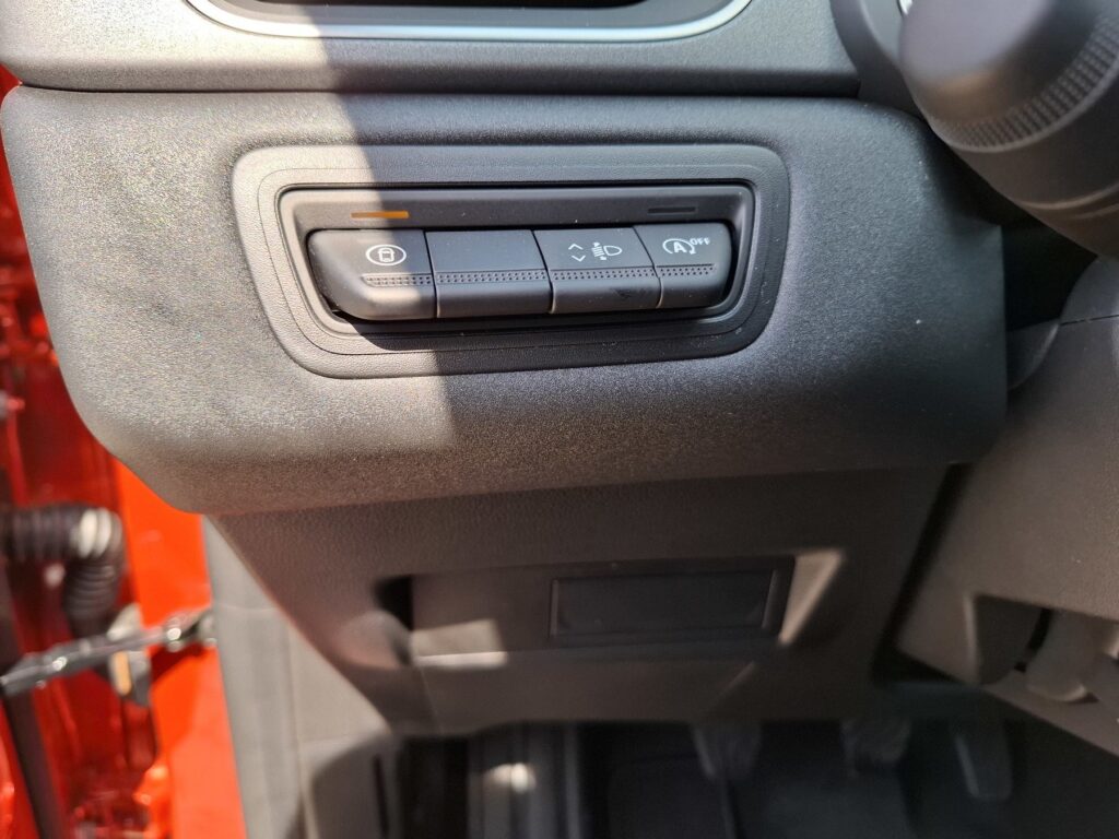 Renault Captur Exposé-Bild 33