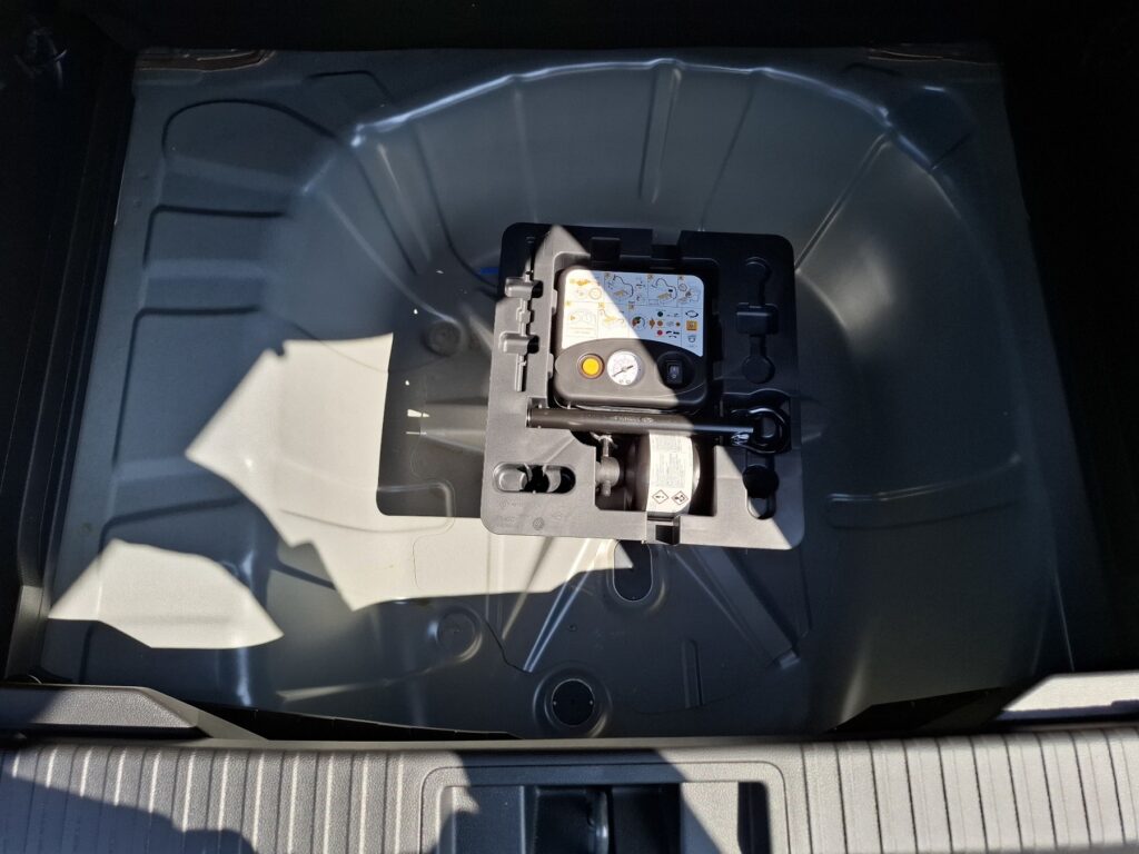 Renault Captur Exposé-Bild 12