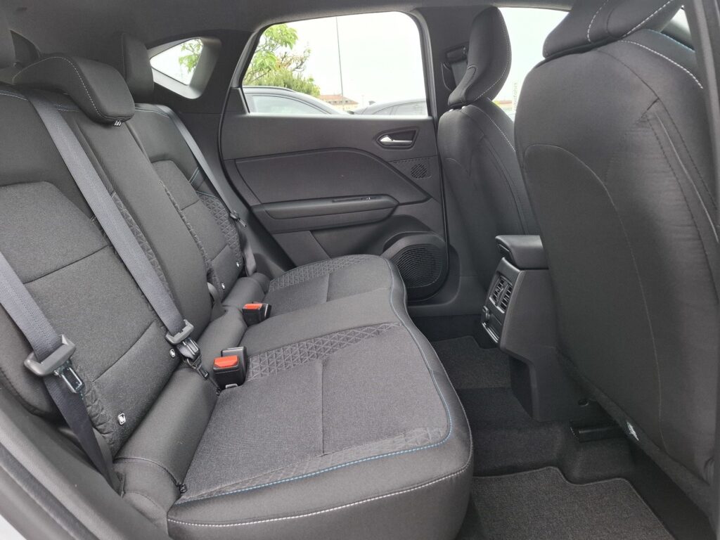 Renault Captur Exposé-Bild 17