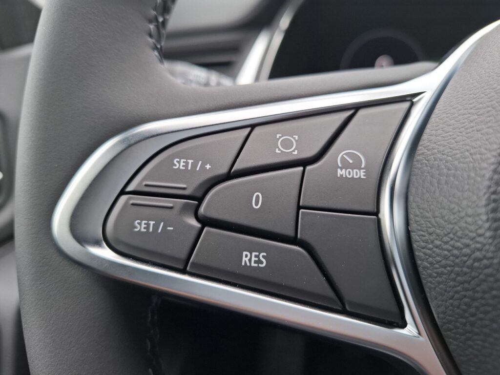 Renault Captur Exposé-Bild 23