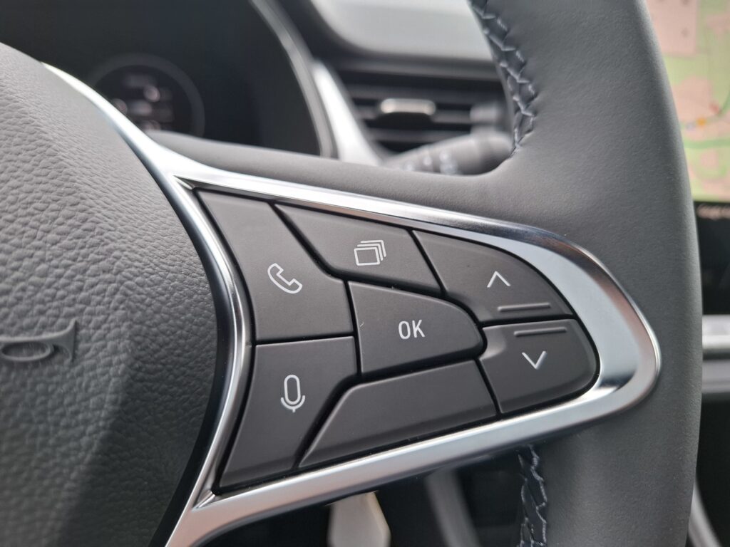 Renault Captur Exposé-Bild 24