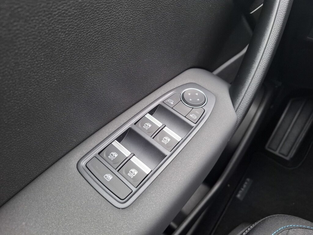 Renault Captur Exposé-Bild 35