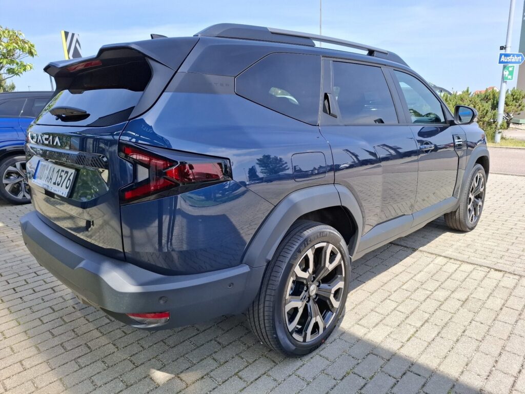 Dacia Bigster Exposé-Bild 7