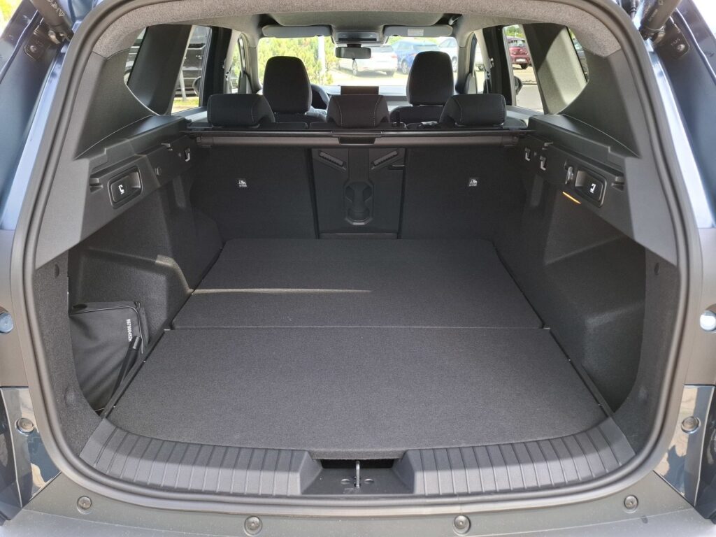 Dacia Bigster Exposé-Bild 11